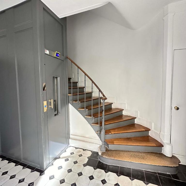 Saint Germain des Pres - Prestige apartment with lift for 6 - Appartement - 42