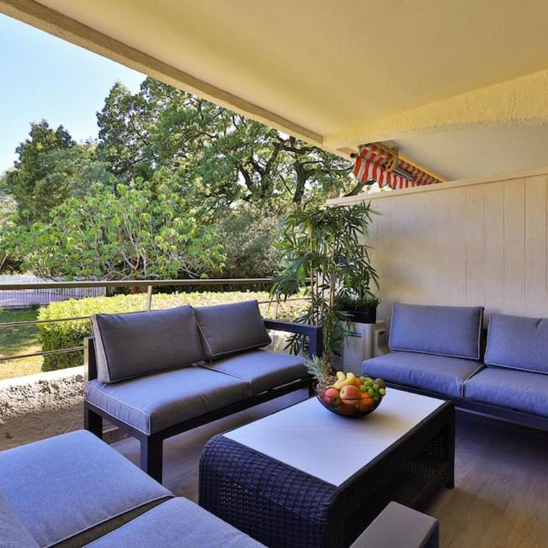 Centre St Tropez - Gd 2 pièces, piscine et parking - Apartment mit 1 Schlafzimmer - 5