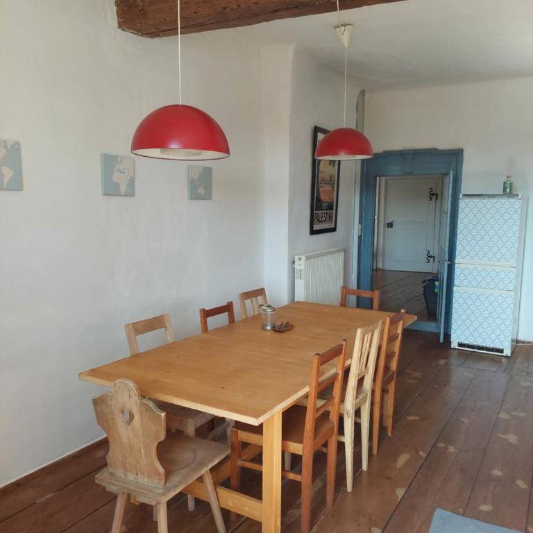 Cool Flat at Renaissance Castle - 3BR - Apartment mit Gartenblick - 3