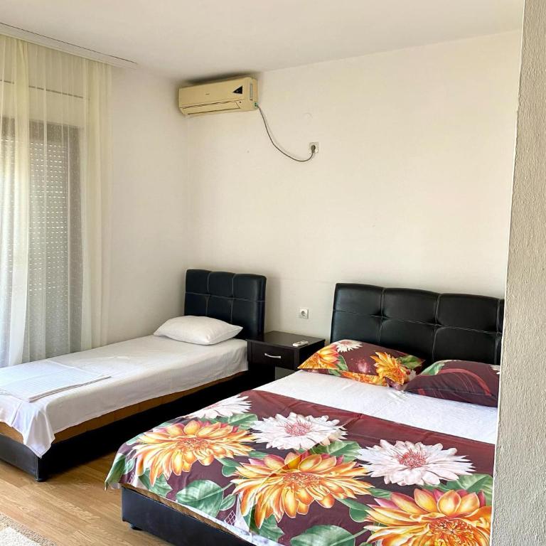 Dragovoja Lux Apartments & Rooms - Quadruple Room with Sea View - 2