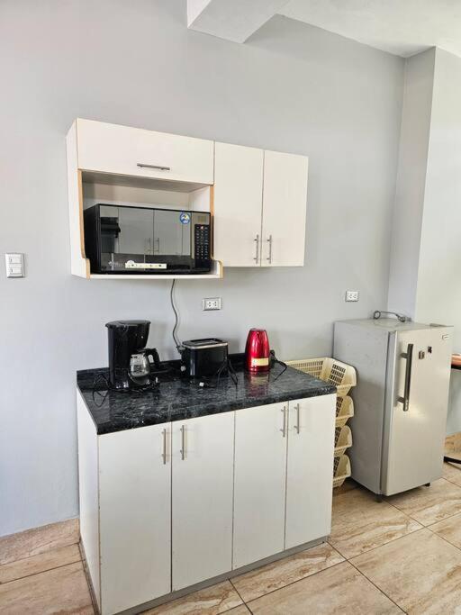 Departamento de ambiente familiar y centrico Pucallpa - Three-Bedroom Apartment - 20