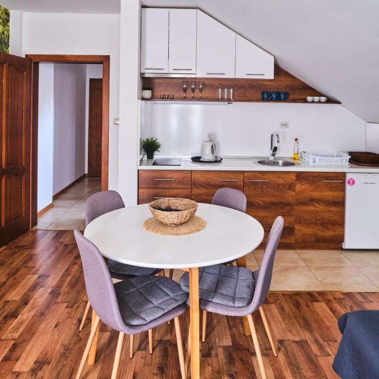 ŽUPAN apartmani - Apartman sa Balkonom - 12