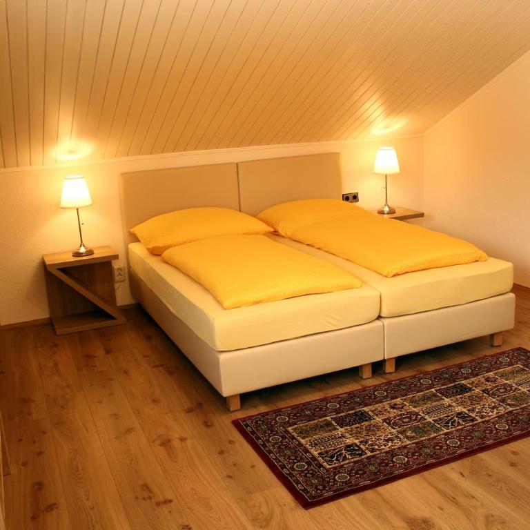 Hotel Sonnenhof - Doppel- oder Zweibettzimmer - 2