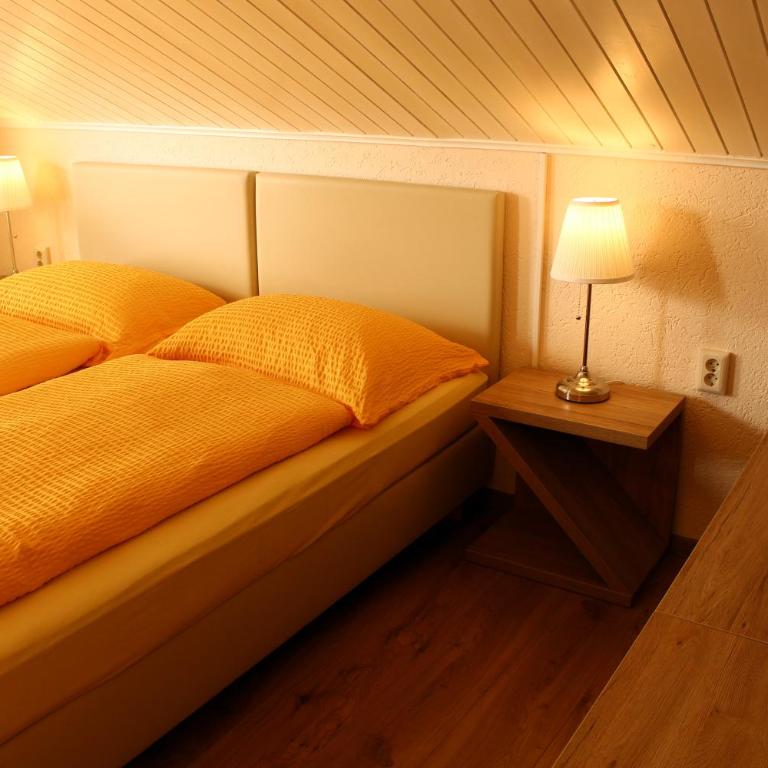 Hotel Sonnenhof - Doppel- oder Zweibettzimmer - 4