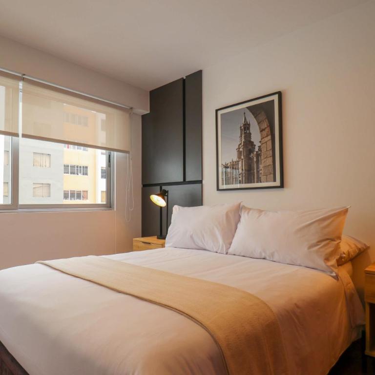 Elegant 2BR with Fantastic View in Miraflores - Two-Bedroom Apartment with Balcony - 3