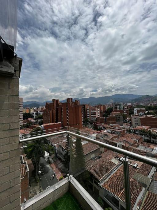 Exclusivo apartamento con piscina y parqueadero 602 - Apartamento de 2 dormitorios - 23