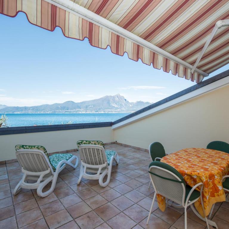 ApartmentsGarda - Canevini Residence - Apartment mit Balkon - 2