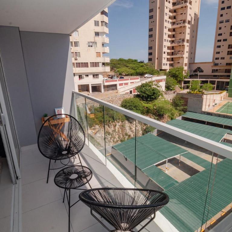2BR con vista exclusiva en SMT - Apartamento Deluxe de 2 dormitorios con balcón - 16