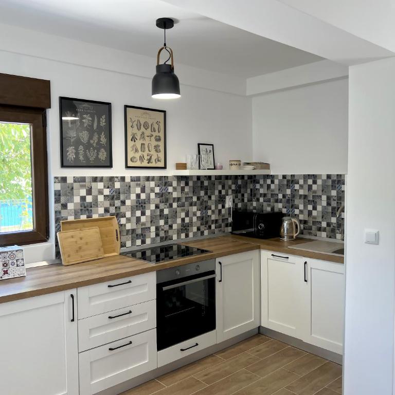 Villetta Monte - 3 minutes walk from the sea - Three-Bedroom House - 8