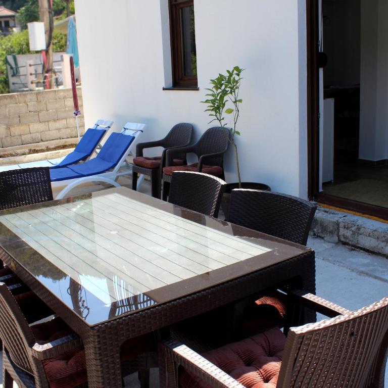 Villetta Monte - 3 minutes walk from the sea - Three-Bedroom House - 3