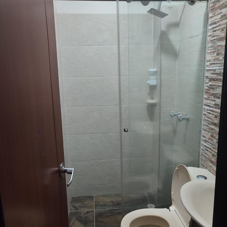 301-Cómodo y moderno apartamento de 2 habitaciones en la mejor zona céntrica de ibagué - Two-Bedroom Apartment - 24