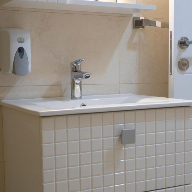 Apartmani AS - Porodična Soba - 22
