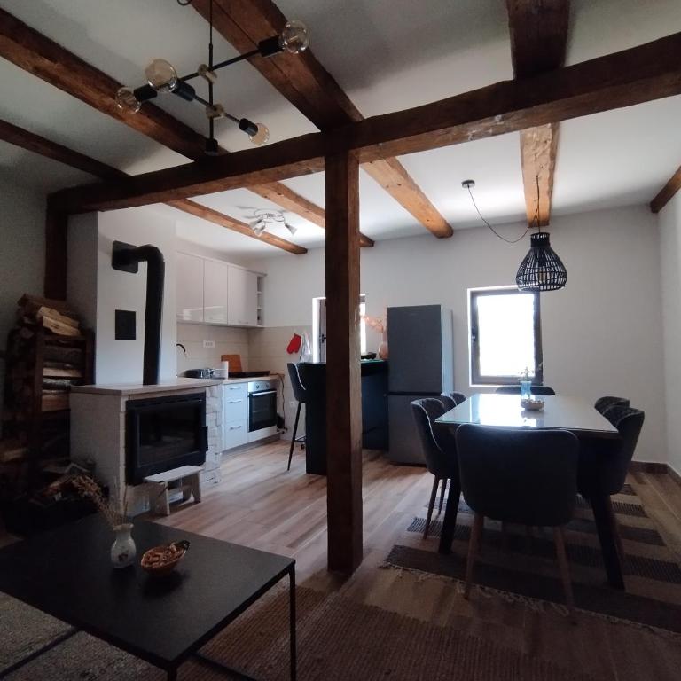 Golden Meadow - Three-Bedroom Villa - 32