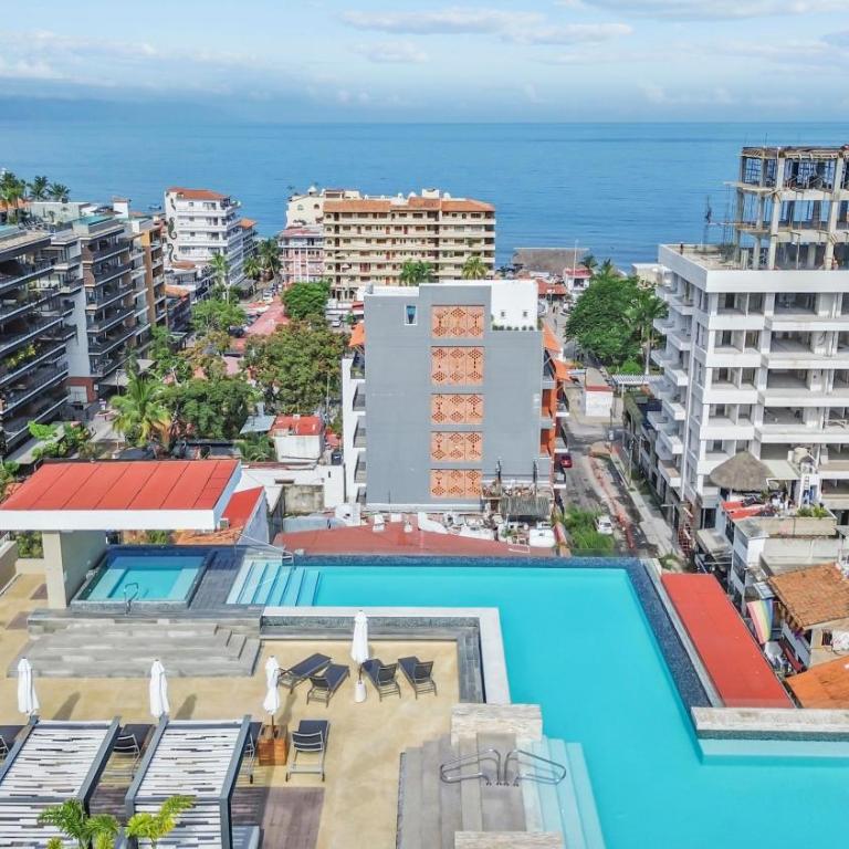 Dedicated workspace, Pool, Gym | Romantic Zone 2BR - Vacation Home - 24