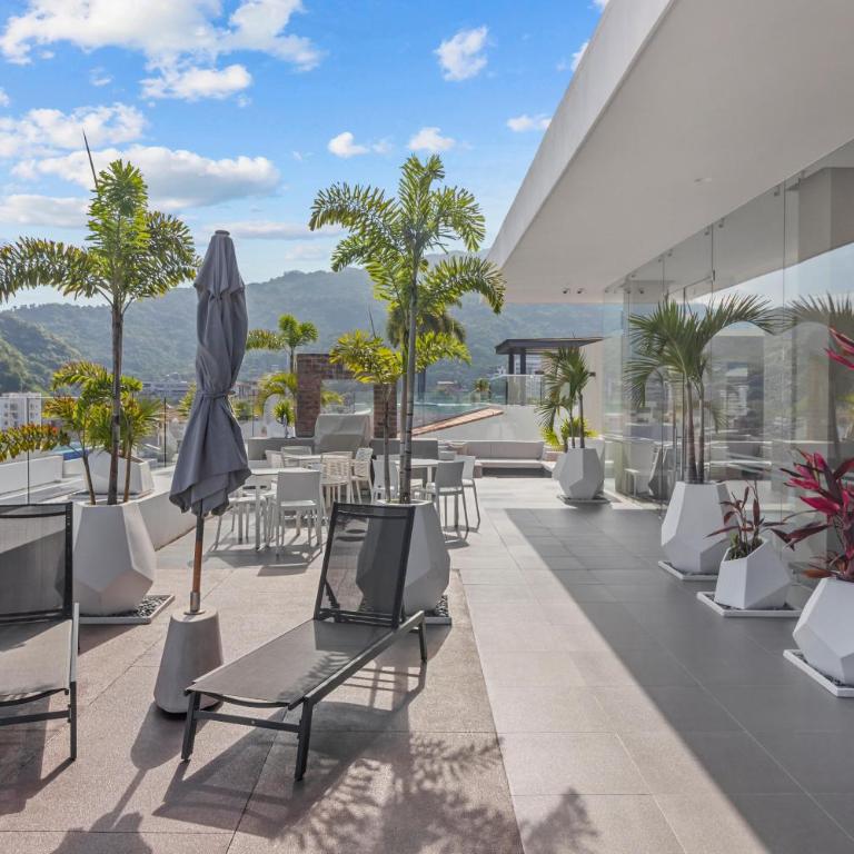 Dedicated workspace, Pool, Gym | Romantic Zone 2BR - Vacation Home - 34