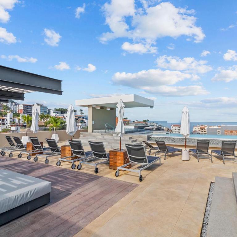 Dedicated workspace, Pool, Gym | Romantic Zone 2BR - Vacation Home - 37