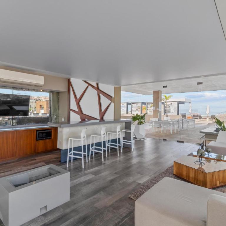 Dedicated workspace, Pool, Gym | Romantic Zone 2BR - Vacation Home - 42