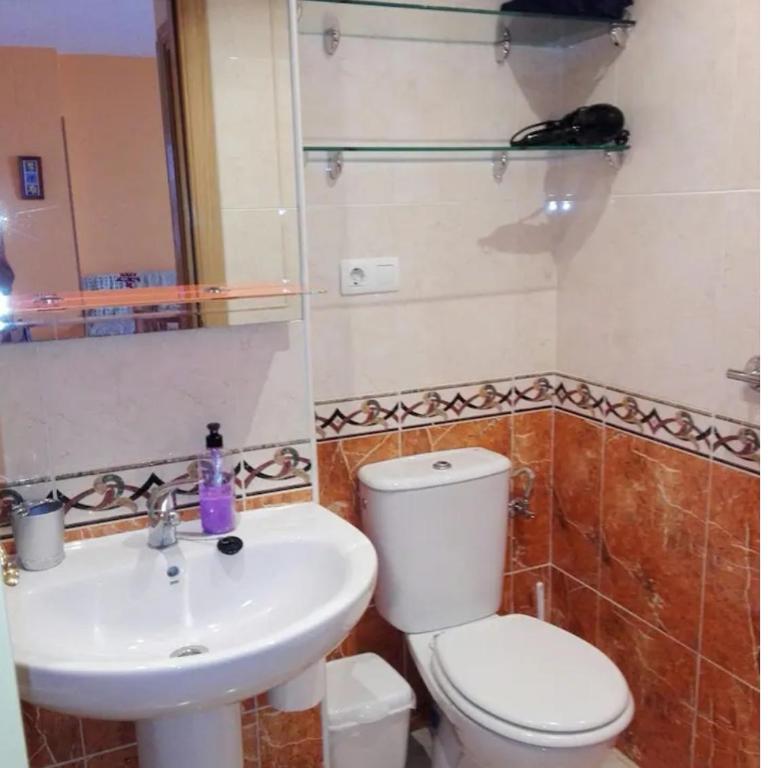 Apartamento en Marina Trébol III, centro de Mágic World - Apartamento de 2 dormitorios - 9