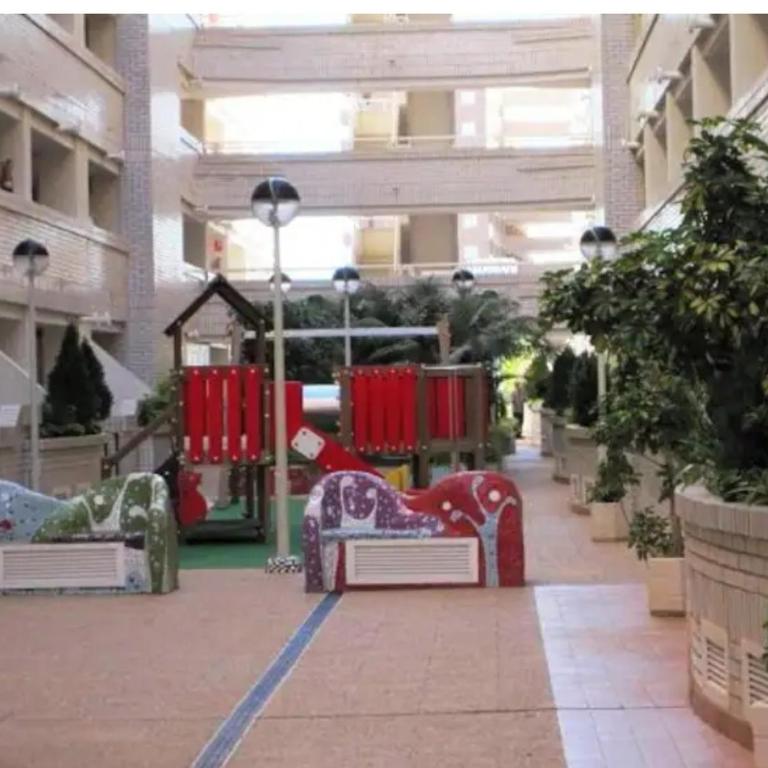 Apartamento en Marina Trébol III, centro de Mágic World - Apartamento de 2 dormitorios - 13