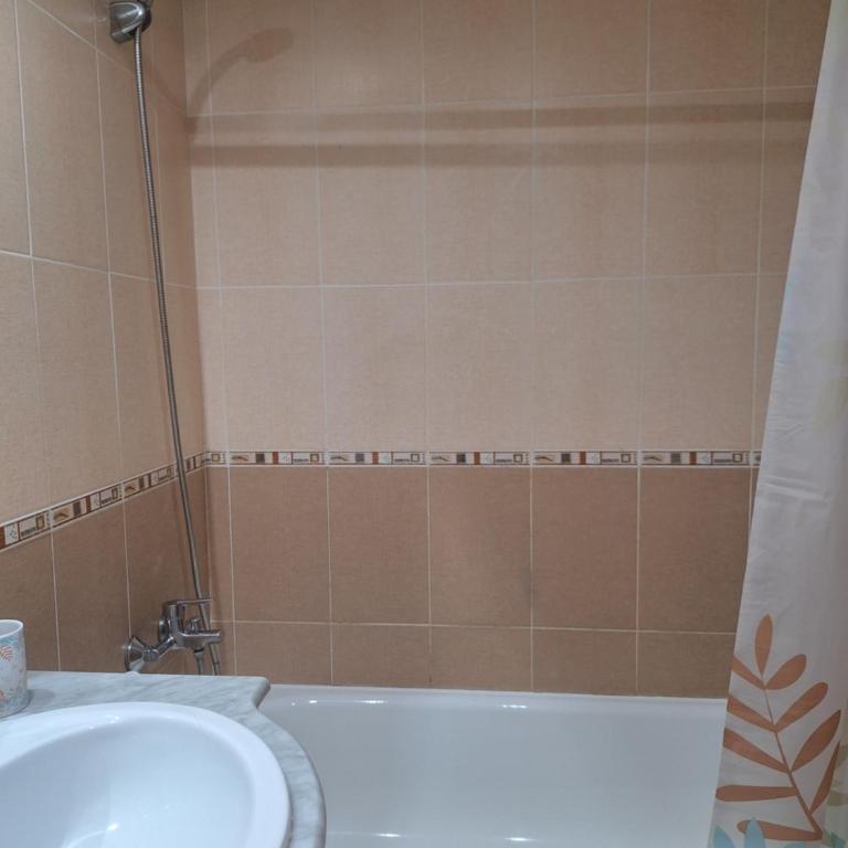 Casa Gloria con gran patio y acceso directo a piscina - Apartamento con terraza - 15