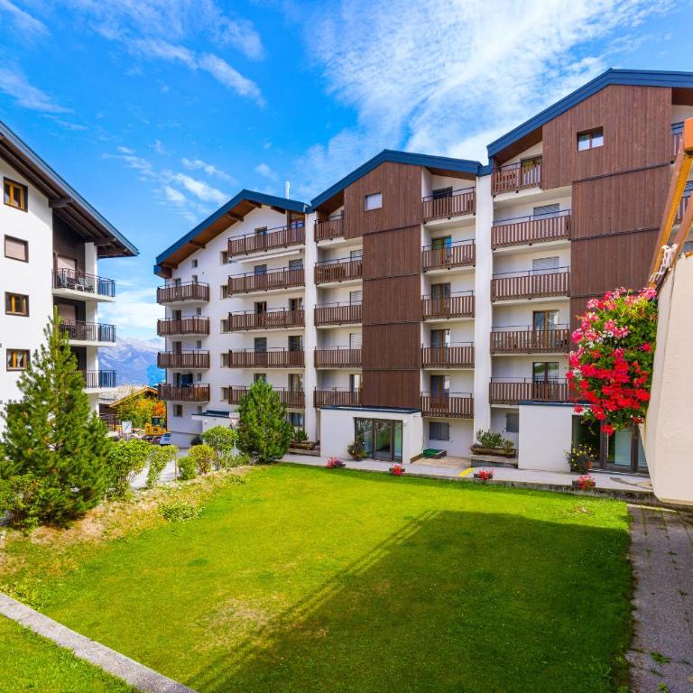 Les Genets 157 - 4 pers - piscine - Appartement avec Balcon - 2