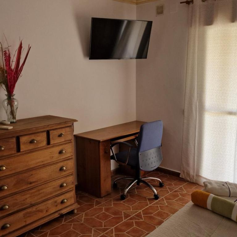Villa Ángel, One of the best viewpoints in Malaga Bay - Three-Bedroom Villa - 40