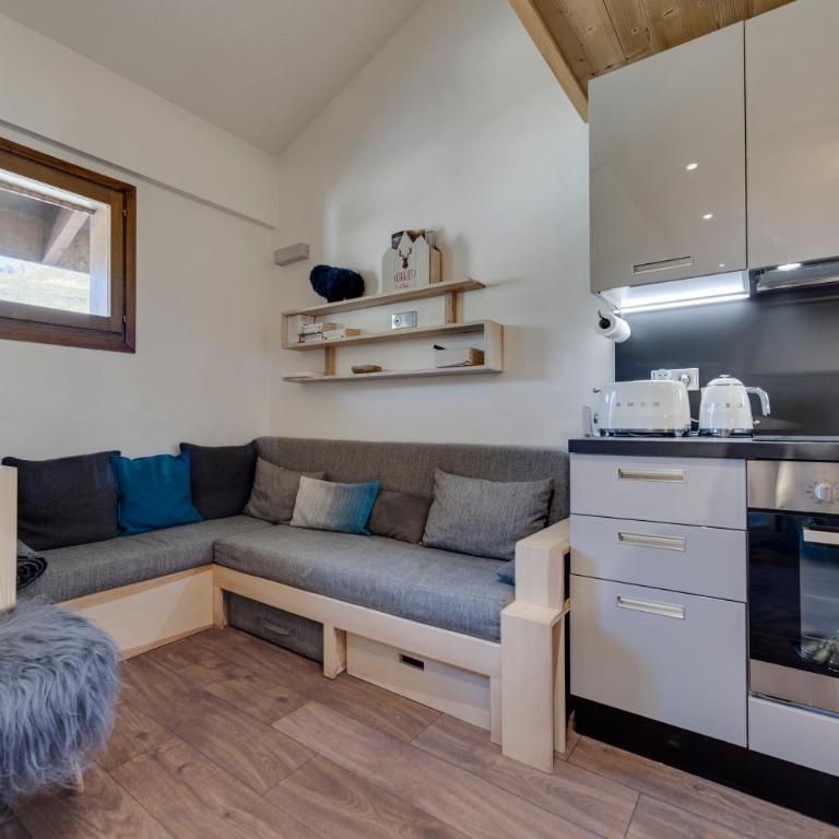CHANTELOUVE Tres bel appartement avec une jolie Vue - Two-Bedroom Apartment - 4