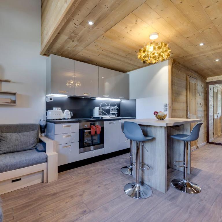 CHANTELOUVE Tres bel appartement avec une jolie Vue - Two-Bedroom Apartment - 3