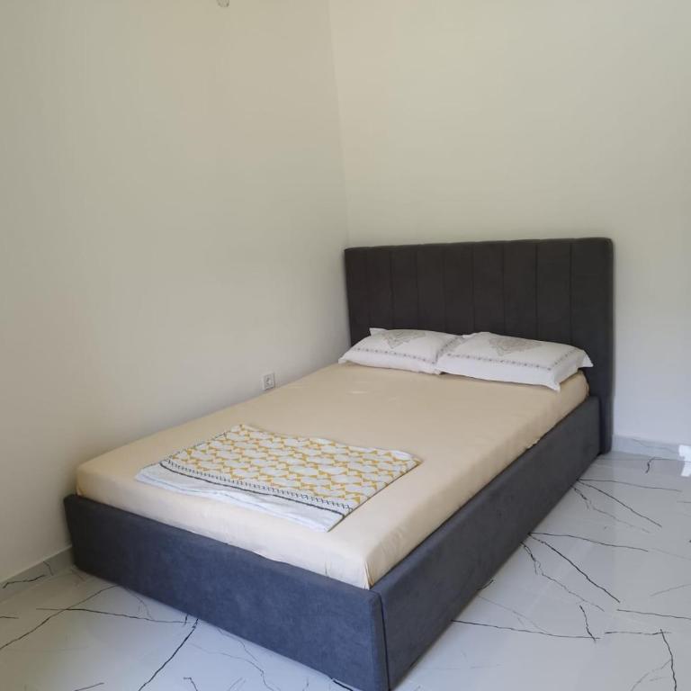Apartmani Srdanovic - Apartman s 2 Spavaće Sobe sa Balkonom i Terasom - 7