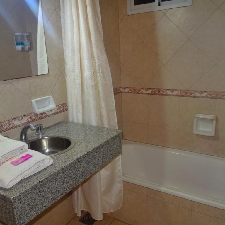 HSJ Balcarce - Habitación Triple - 3