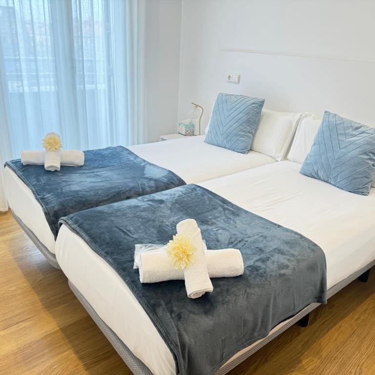 Mikain Terrace Cathedral View with Free Parking & Air Cond - Apartamento de 2 dormitorios - 4