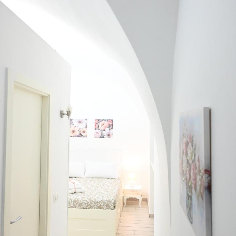Chiaia Chic House - Appartamento con 1 Camera da Letto - 12