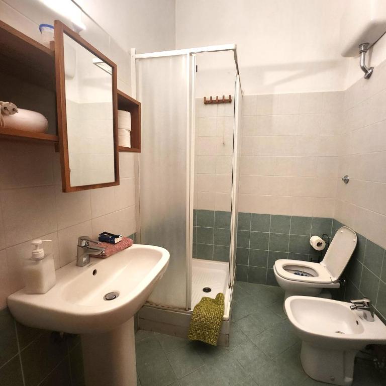 La famiglia - Camera Matrimoniale con Bagno Privato Esterno - 2