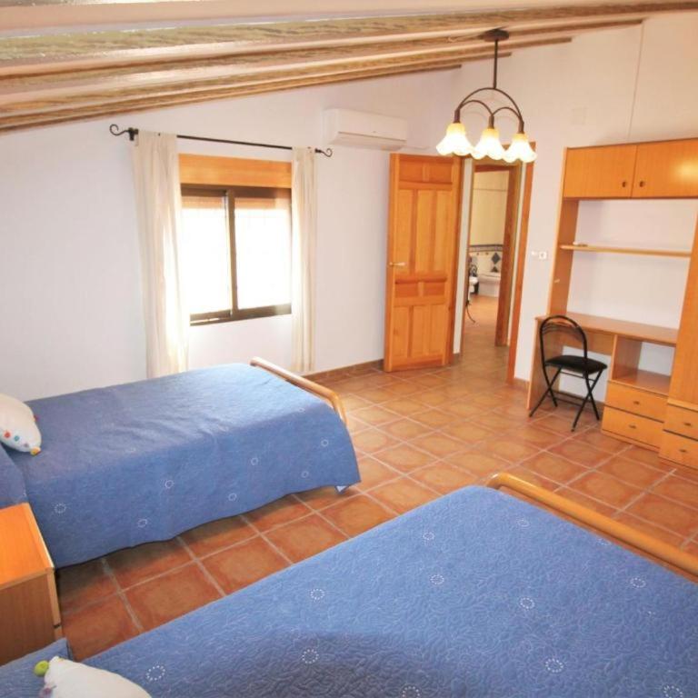 La Tapia - Five-Bedroom House - 8