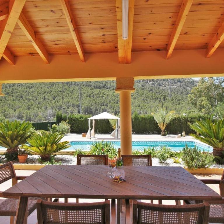 La Tapia - Five-Bedroom House - 18