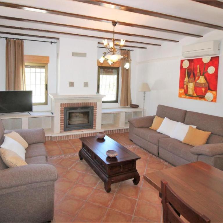La Tapia - Five-Bedroom House - 24