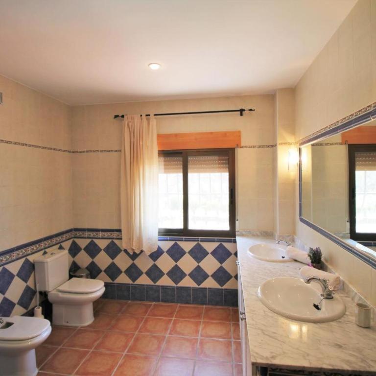 La Tapia - Five-Bedroom House - 26