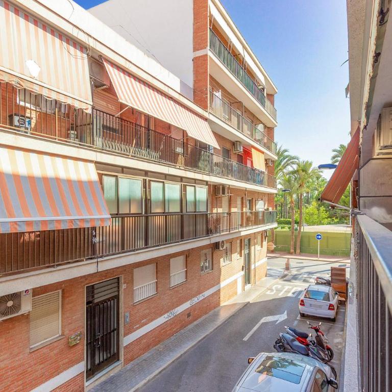 3 Bedroom Nice Apartment In Santa Pola - Apartamento de 3 dormitorios - 1