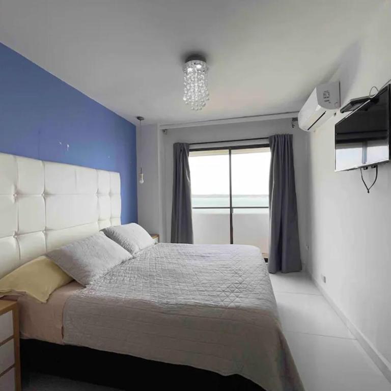 Apartamento con Vista al Mar Torremarina Premium - Apartamento de 3 dormitorios con vistas al mar - 39