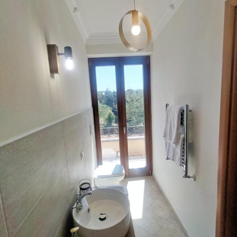 Bolsena Cento20 - Rooms & Relax - Camera King con Vista Lago - 4