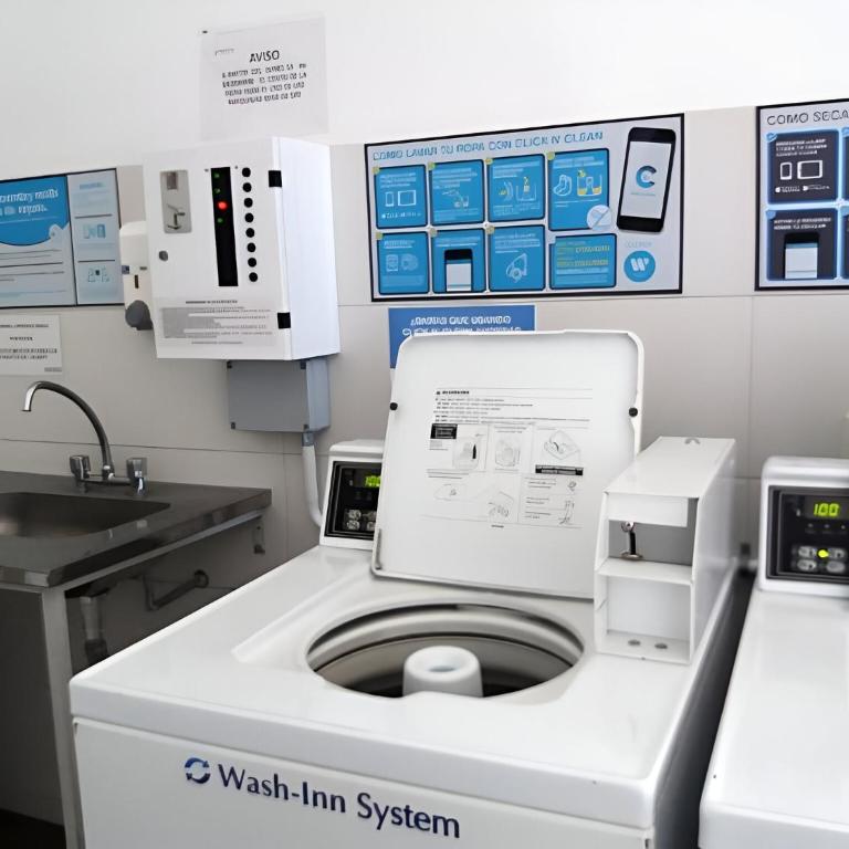 Apart 1013 con Piscina Gimnasio Laundry y Seguridad 24 hs - Apartamento de 1 dormitorio - 50
