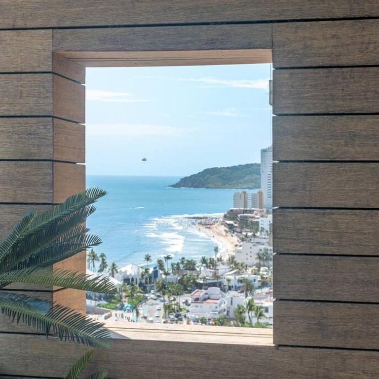 Piso 18 en Malecon con Vista al Mar - Two-Bedroom Apartment - 27