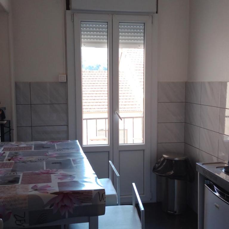 Appartements Proche du centre - Apartment mit 1 Schlafzimmer - 10