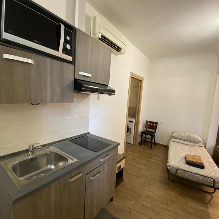 Guesthouse Buonarroti Florence - Monolocale - 24