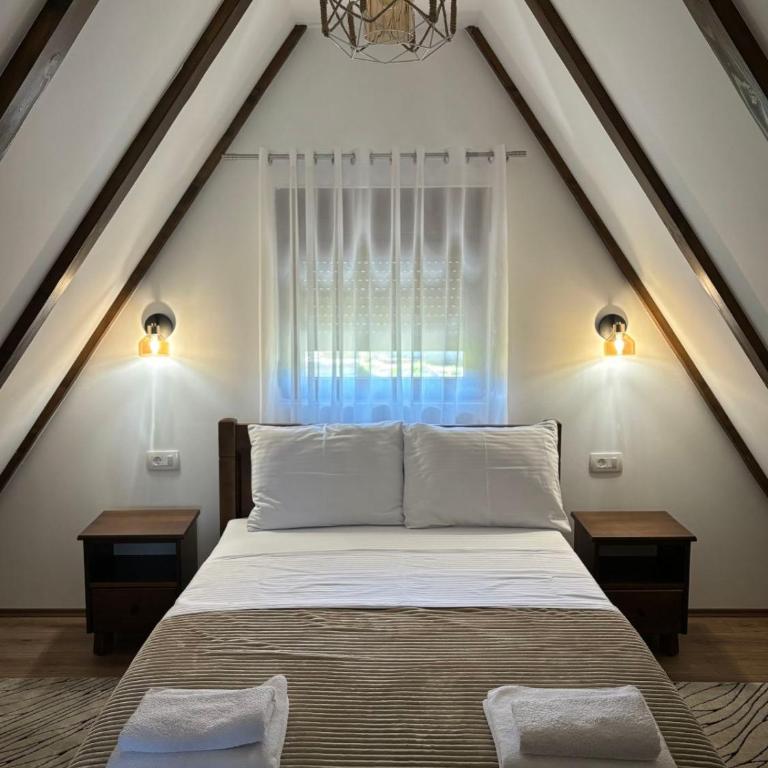 Village Moticki Gaj - Three-Bedroom Villa - 18