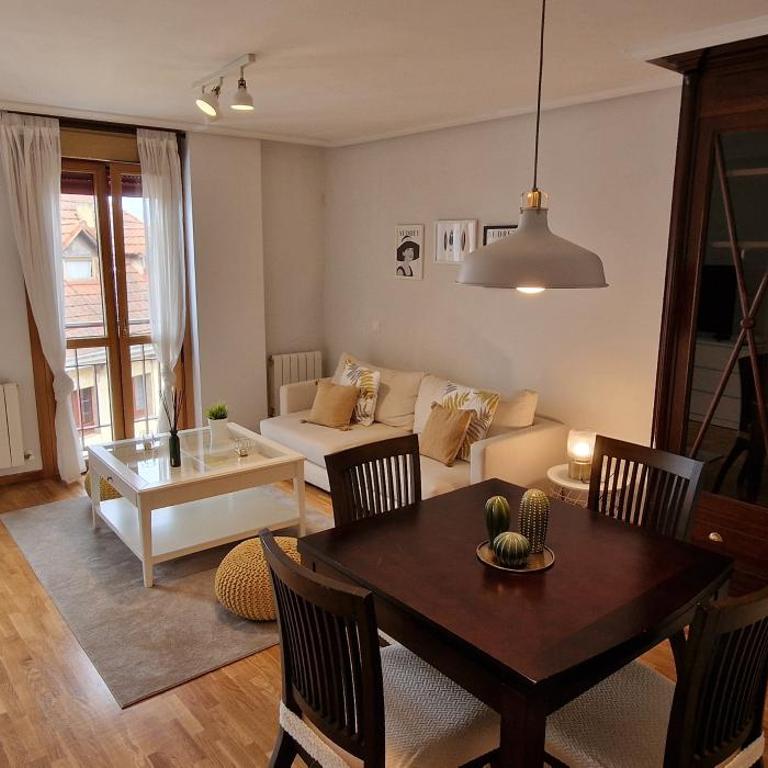 Artillería 10 - 2 hab 2 baños, Con garaje y Wifi - VUT-3845-AS - Apartamento de 2 dormitorios - 1