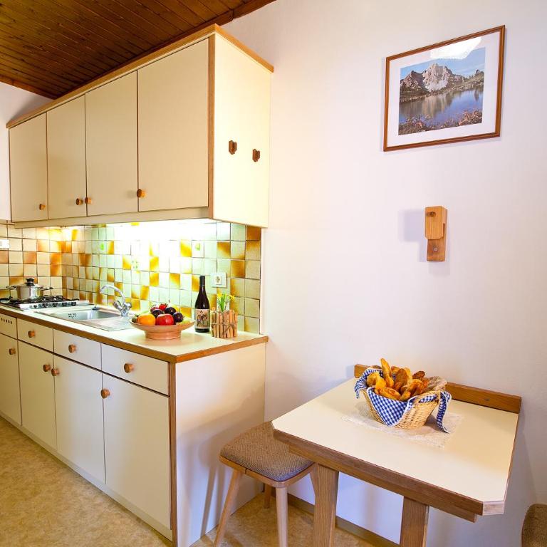 Marenklhof - Appartamento con 1 Camera da Letto, Balcone e Vista Montagna - 2