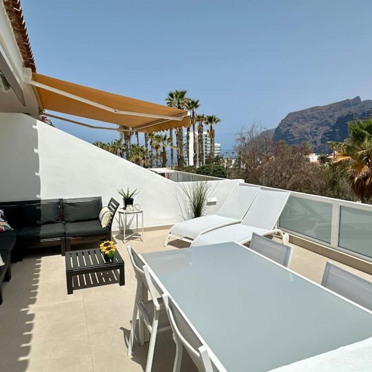 New renovated appartment with beautiful view on cliffs and sea - Apartamento de 2 dormitorios con terraza y vistas al mar - 1