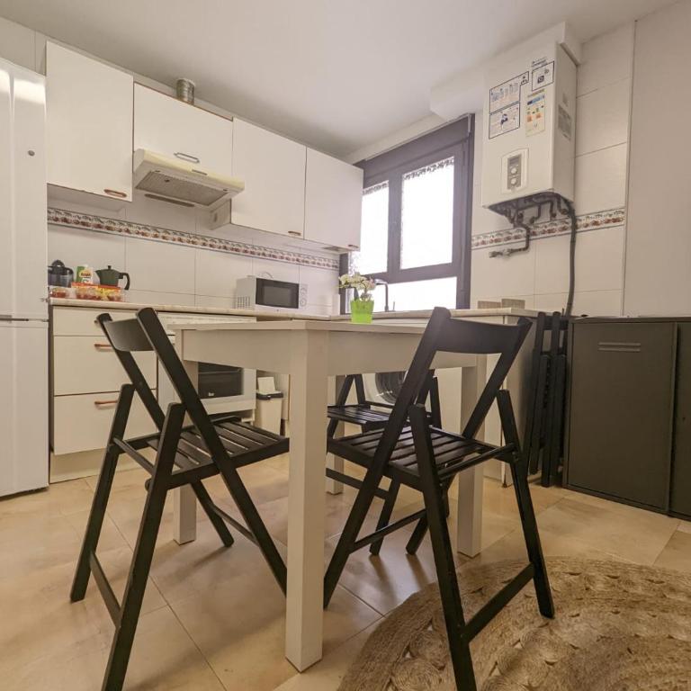 Apartamento tranquilo, cerca del centro - Apartamento de 3 dormitorios - 12