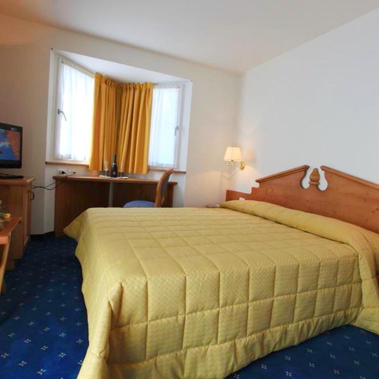 Hotel Fanes Suite & Spa - Camera Matrimoniale Deluxe con Balcone - 3